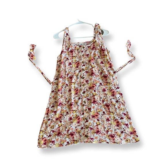 Short Flower Dress - Picture 2 of 3